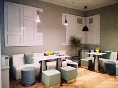 -潮一不贰·法式甜品·生日蛋糕·西式简餐(外滩店)