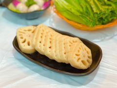 -鲜入围煮花胶鸡海鲜火锅