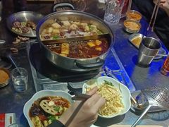 -马路牙子烧烤音乐酒馆(望京店)