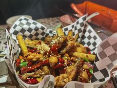 干锅跳跳蛙-酒肆浅葱•烧烤•龙虾•排档(卓悦intown店)