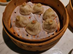 蟹粉小笼包-绿波廊(豫园店)