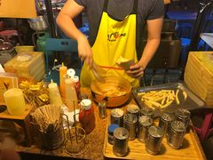 -席娜卡琳火车铁道夜市