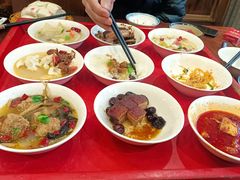 -蓝田九大碗民俗食府(蓝田店)