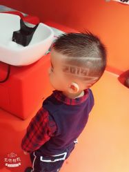 -Mini Me儿童美发王国(友好时尚购物城店)