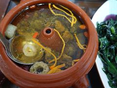 -阿鹏故事云南野生菌火锅(人民路店)
