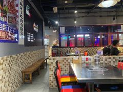 -马路牙子烧烤音乐酒馆(望京店)