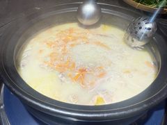 -大匠工房古船木艺术餐厅·猪肚鸡专门店(长白仙岛店)