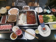-百年川椒重庆老火锅(光谷店)