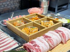 -马路牙子烧烤音乐酒馆(望京店)