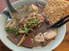-金原鸭血粉丝汤·汤包·脆皮烤鸭(南京博物院店)