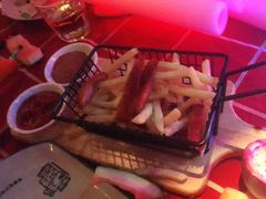 -胡桃里乐队酒馆