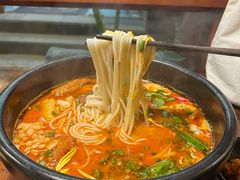 -银米·云南传统过桥米线(双廊黑金冠店)