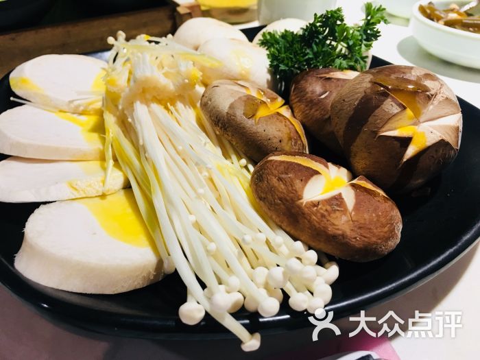 梅梅家的烤肉店菌类拼盘图片 - 第3张