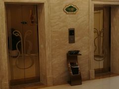 -维也纳酒店(苏州东方之门金鸡湖店)