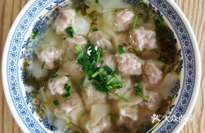 Sour Cabbage Pork Dumplings