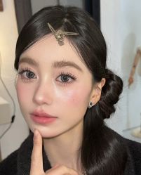 -明天见·化妆造型工作室