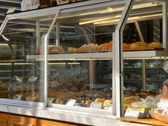 面包甜点陈列柜-老大昌(淮海中路店)