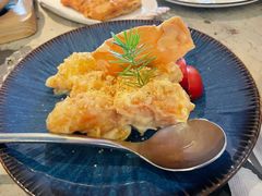 招牌沙汁大虾球-T館·花园艺术餐厅