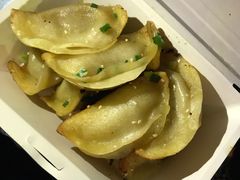-小姜锅贴(凤凰街店)
