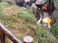 -雪山彩虹谷景区