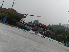 -汤山欢乐水世界