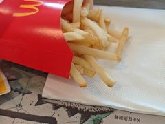 -麦当劳(杨林得来速店)