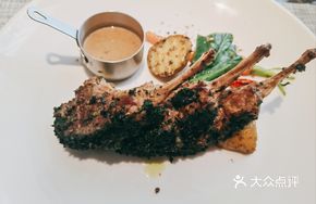 Charcoal-Grilled New Zealand Lamb Rack