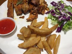 -JINNS锦时 steak&pizza(浸信会礼拜堂旧址店)
