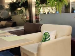 -亮马河饭店翠雅咖啡厅