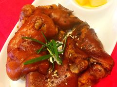 迷迭香烤猪前手-辛德勒啤酒德餐厅