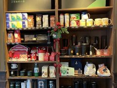 零售区-星巴克(北京南站第三店)