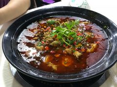 -虾弄弄海派小龙虾·牛羊蝎子火锅