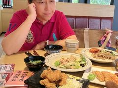 -三人行骨头王火锅(长寿店)