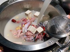 -马家斑.鲜鱼火锅(松湖万科店)