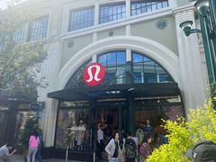 -lululemon(比斯特购物村店)