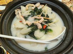 -鹏城人家海鲜酒家·23年老字号(较场尾店)