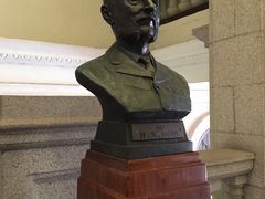 -香港大学