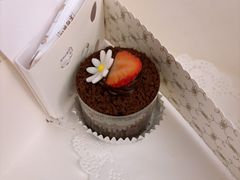 意式巧克力榛子酱切片蛋糕-COVA(新天地Xintiandi店)