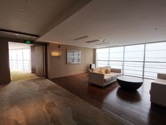 -上海佘山世茂艾美酒店