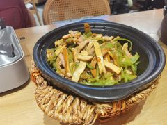 -川堂风·跷脚牛肉·乐山爆炒(宝山日月光店)