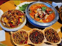 -隔壁老王·家常云南菜(花巷店)