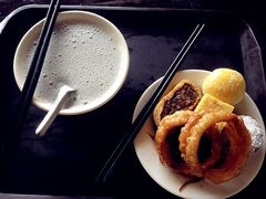 豆汁儿-老磁器口豆汁店(天坛店)