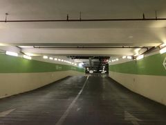 -百联中环购物广场-停车场