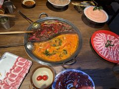 -萍姐火锅·公路夜市(武汉首店)