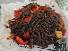 -撒拉人家.酸菜牦牛肉火锅