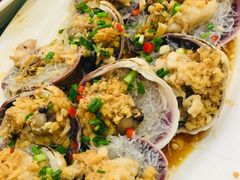 金蒜海中宝-泓历皇朝酒店(东亭店)