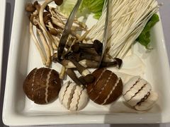-鼎鼎香·港式火锅(北京SKP店)
