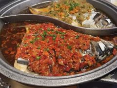 -阿瓦山寨·湘菜现炒·剁椒鱼头王(咸阳总店)