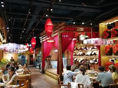 大堂-老滇山寨•云南特色菜•地方菜•民族风情歌舞表演(金碧店)