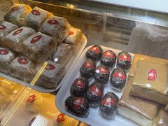 -白玉兰食品甜凤店(合生汇店)